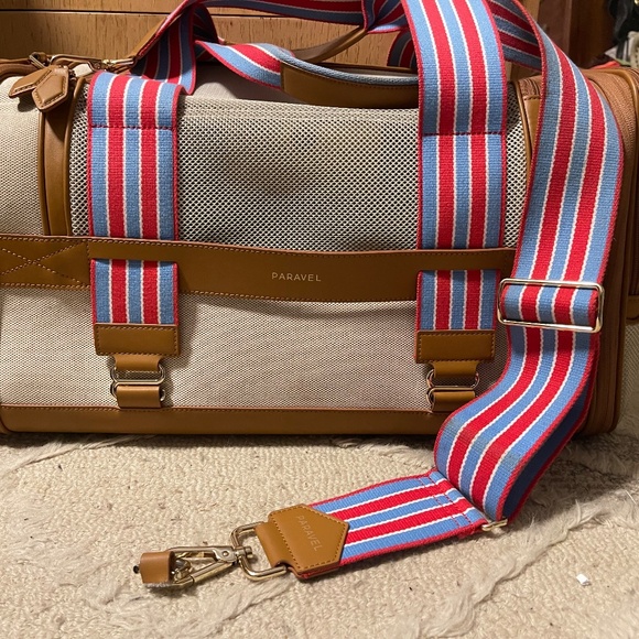 Paravel Cabana Pet Carrier - Picture 2 of 5